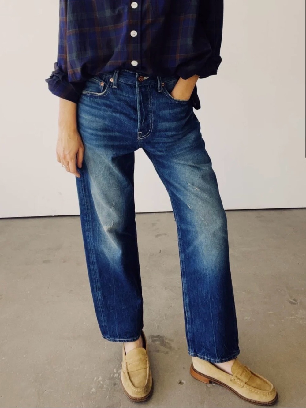 Women’s Ankle Straight Jeans in Medium Blue